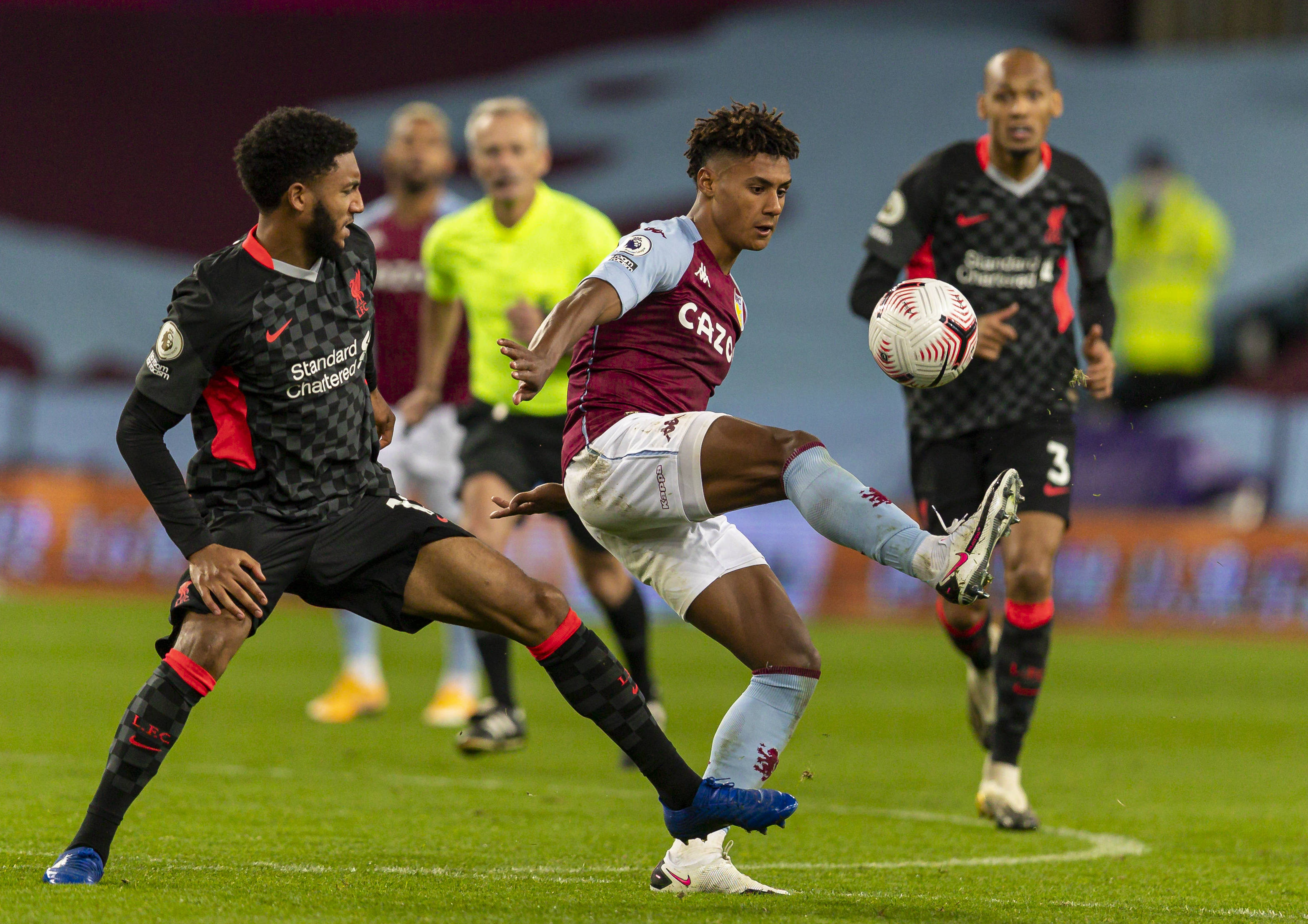 锋都让球迷 锋都让球迷